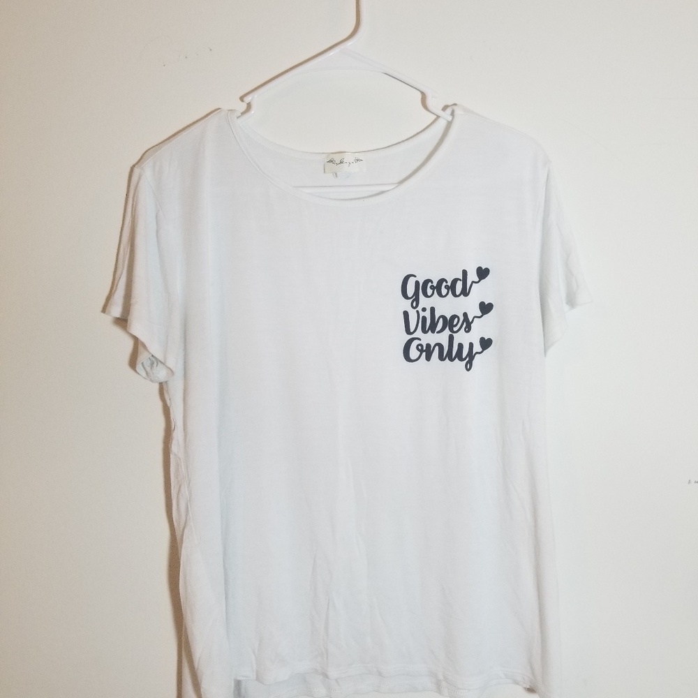 Good Vibes Only White Tee 08